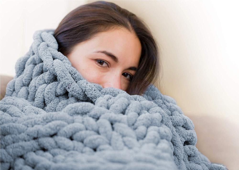 chunky-knit-throw-blanket-ultra-soft-cosy-cable-knit-texture-img12.jpg