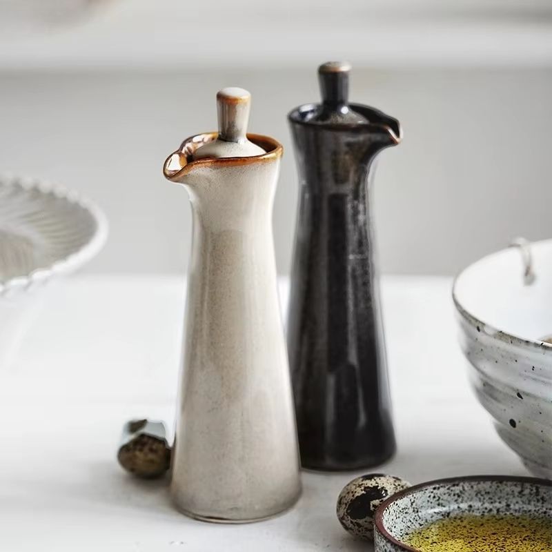 compact-ceramic-pourer-120ml-scandinavian-minimalist-design-img4.jpg