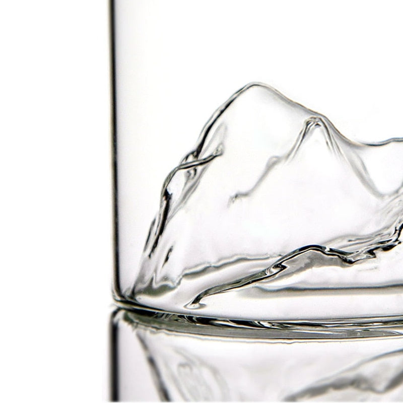 compact-crystal-whiskey-glass-250ml-japanese-minimalist-design-img4.jpg