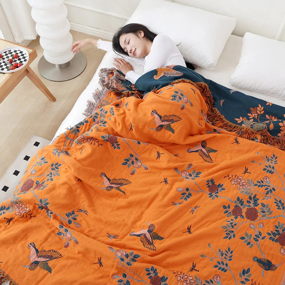 cotton-gauze-blanket-jacquard-pattern-tasseled-ultra-soft-img3.jpg