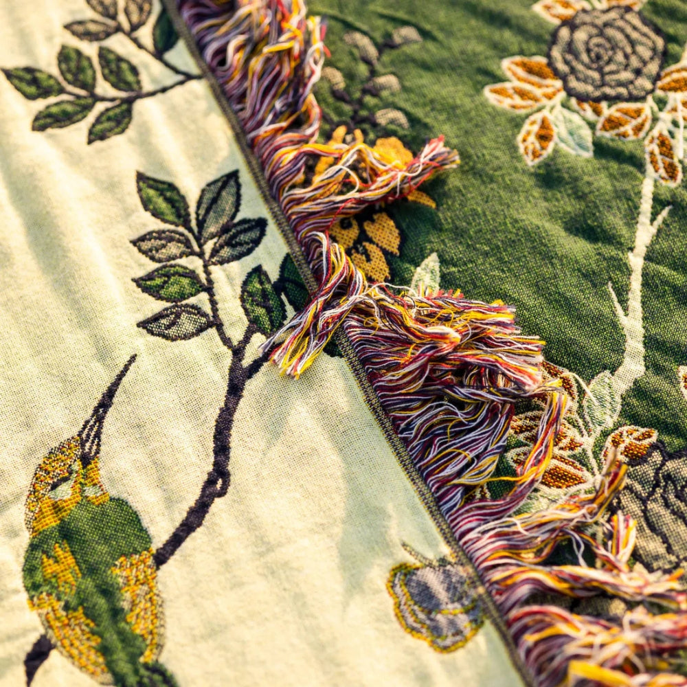 cotton-gauze-blanket-jacquard-pattern-tasseled-ultra-soft-img6.jpg