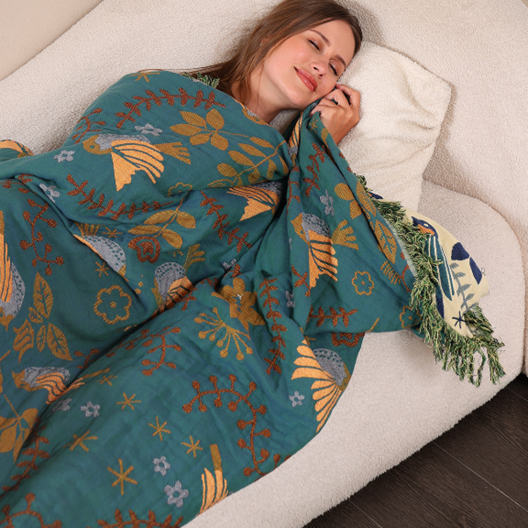 cotton-reversible-throw-blanket-breathable-scandinavian-bird-print-img4.png