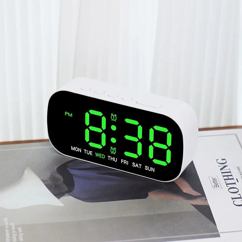 digital-led-alarm-clock-with-dual-alarm-and-night-mode-img6.jpg