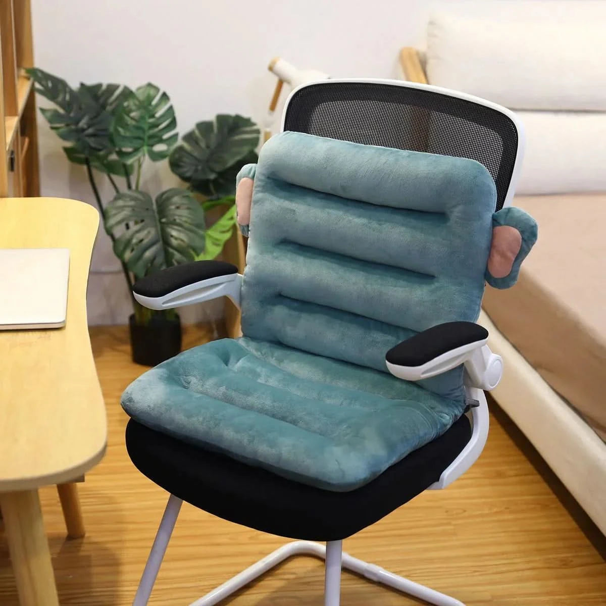 ergonomic-back-seat-cushion-with-plush-non-slip-support-img4.webp