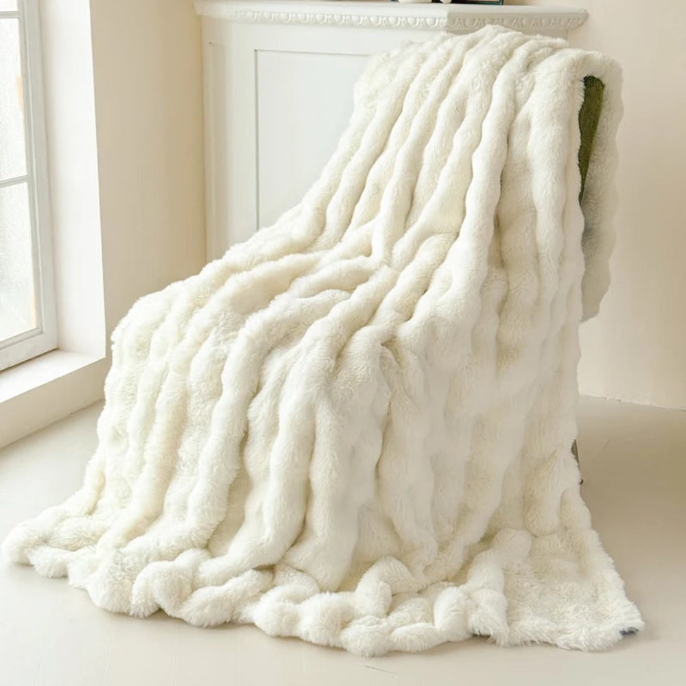 faux-fur-plush-throw-blanket-ultra-soft-double-layer-design-img8.jpg