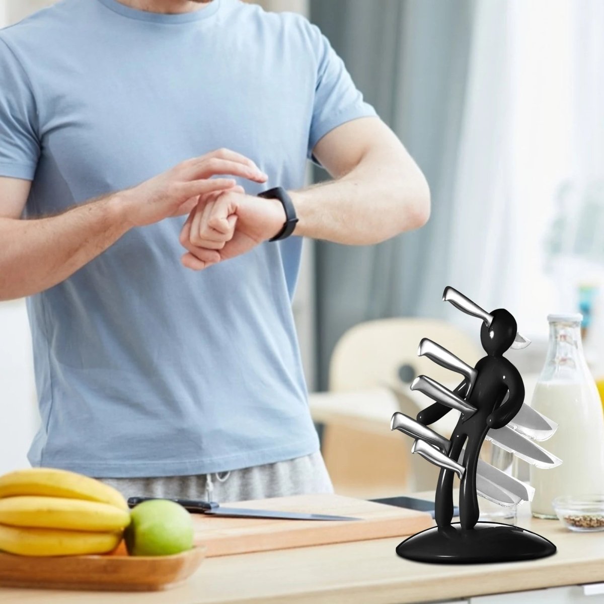 figuracut-artistic-human-shaped-knife-holder-for-elegant-work-surfaces-img4.jpg