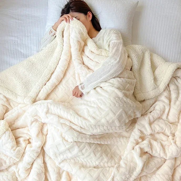 flannel-wool-blanket-lightweight-soft-warm-img1.jpg