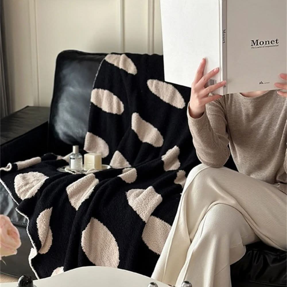 fleece-reversible-blanket-130x170cm-lightweight-soft-cozy-img8.jpg
