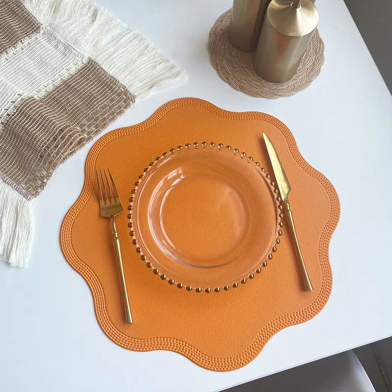 floramat-luxury-round-faux-leather-placemats-embossed-flower-design-img10.webp