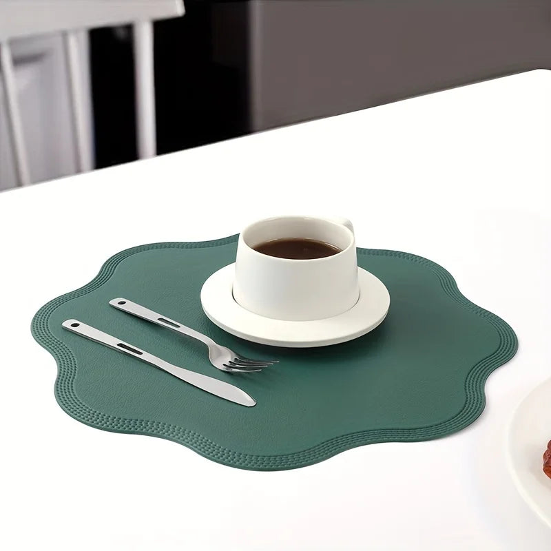 floramat-luxury-round-faux-leather-placemats-embossed-flower-design-img3.webp