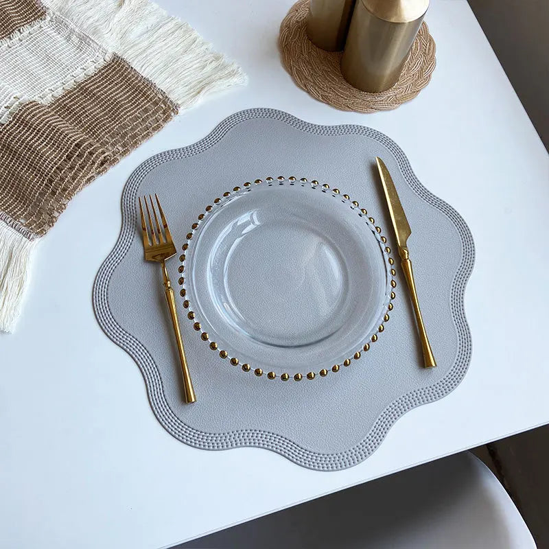 floramat-luxury-round-faux-leather-placemats-embossed-flower-design-img6.webp