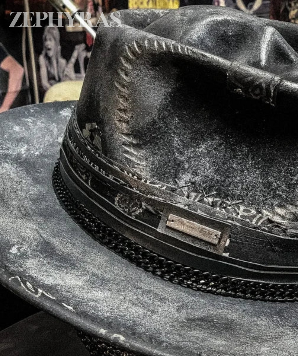 handmade-skull-hat-for-festivals-statement-outfits-felt-construction-img5.png