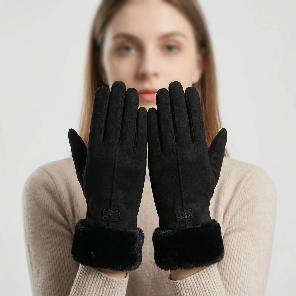 heated-touchscreen-winter-gloves-with-plush-cuff-3-heat-settings-img6.webp