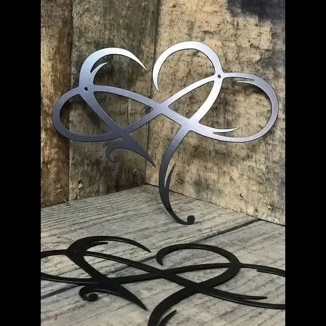 iron-wall-art-with-infinity-heart-and-mother-of-pearl-accents-img6.webp