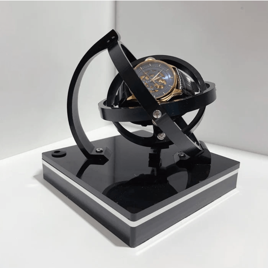 luxury-automatic-watch-winder-display-box-img1.png