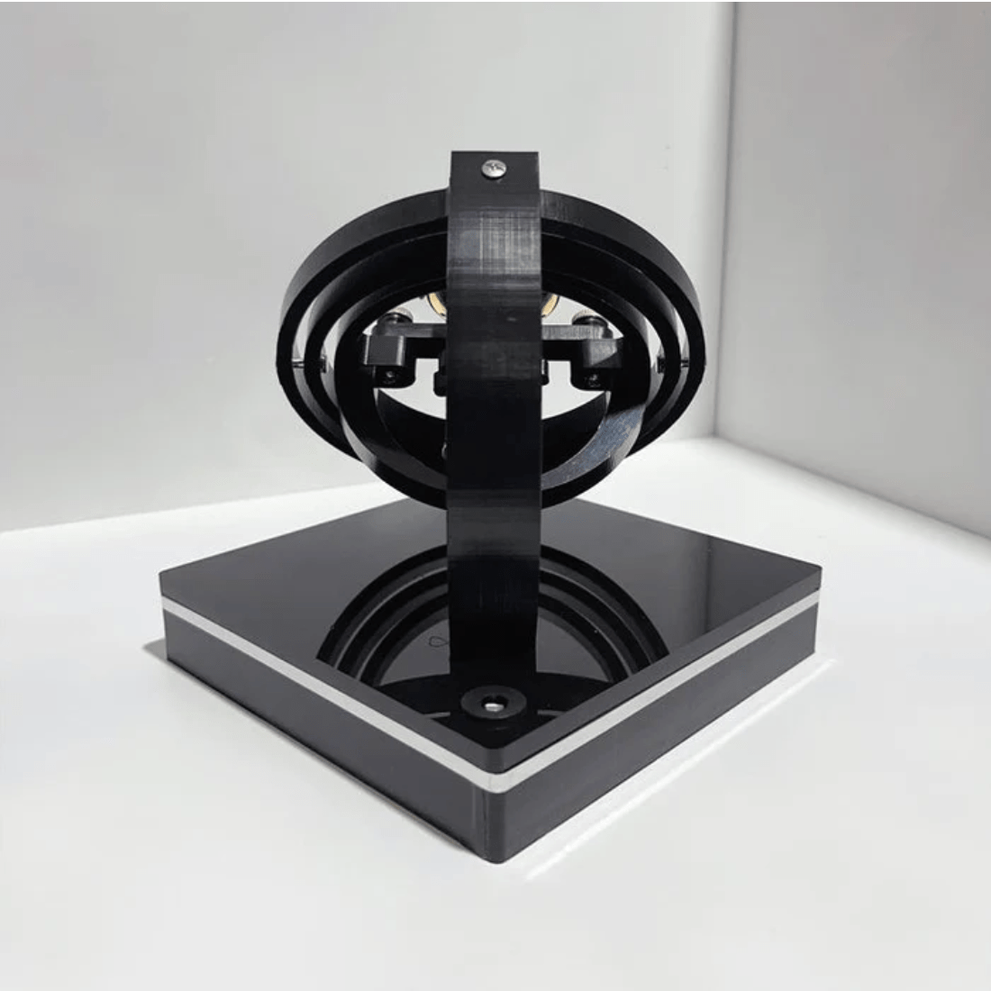 luxury-automatic-watch-winder-display-box-img4.png