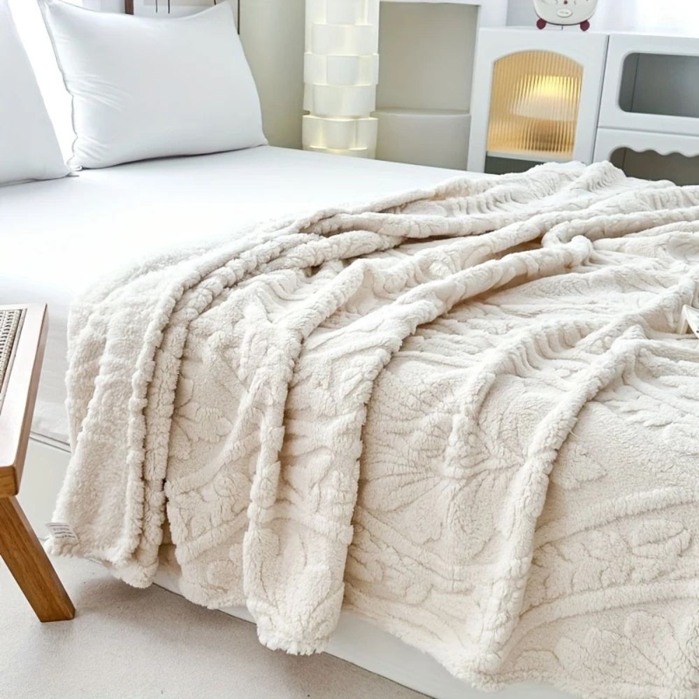 microfiber-jacquard-fleece-blanket-soft-french-weave-lightweight-img3.jpg