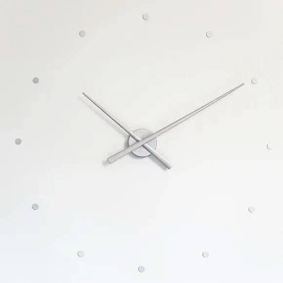 minimalist-black-wall-clock-with-silent-quartz-movement-img5.webp