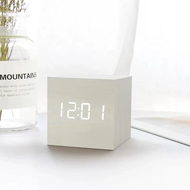 minimalist-led-cube-alarm-clock-with-wood-grain-texture-img3.jpg