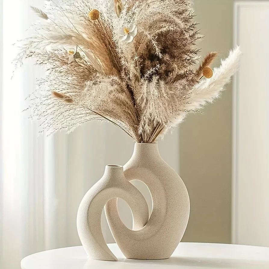 modern-boho-ceramic-vase-set-in-elegant-white-porcelain-img1.webp