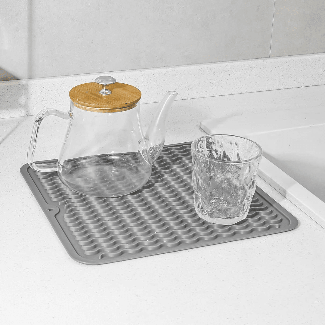 non-slip-absorbent-kitchen-counter-mat-protects-surfaces-img1.png