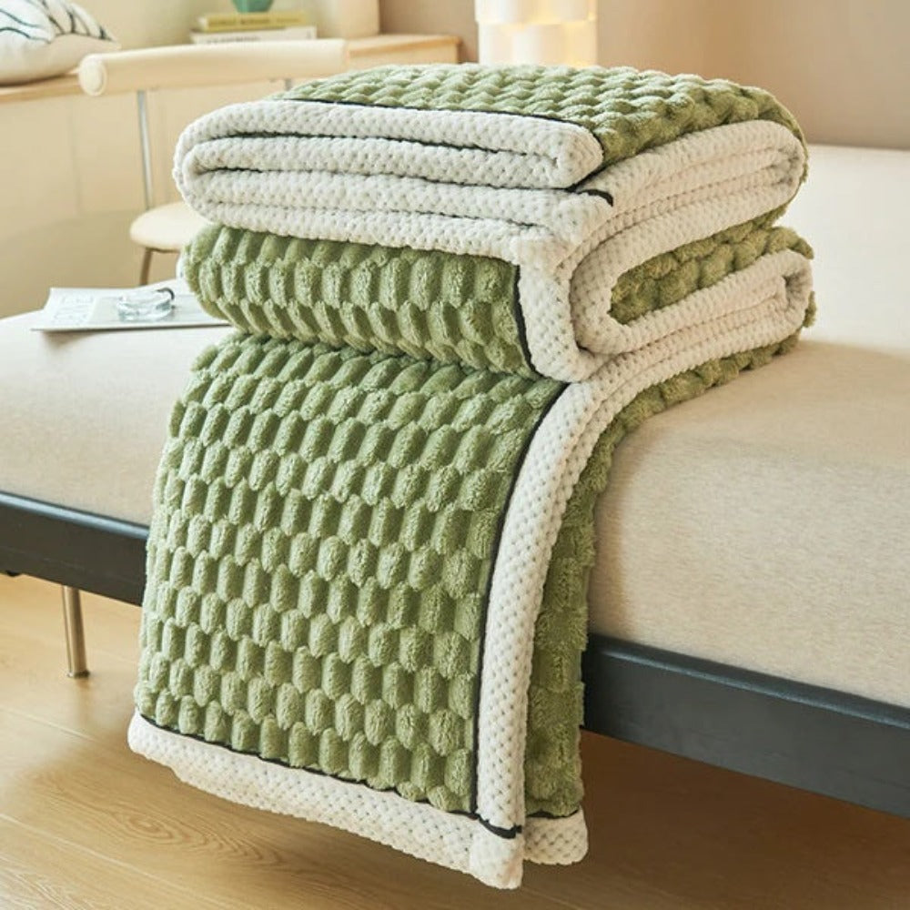 plush-bubble-throw-blanket-cloud-soft-year-round-comfort-img11.jpg