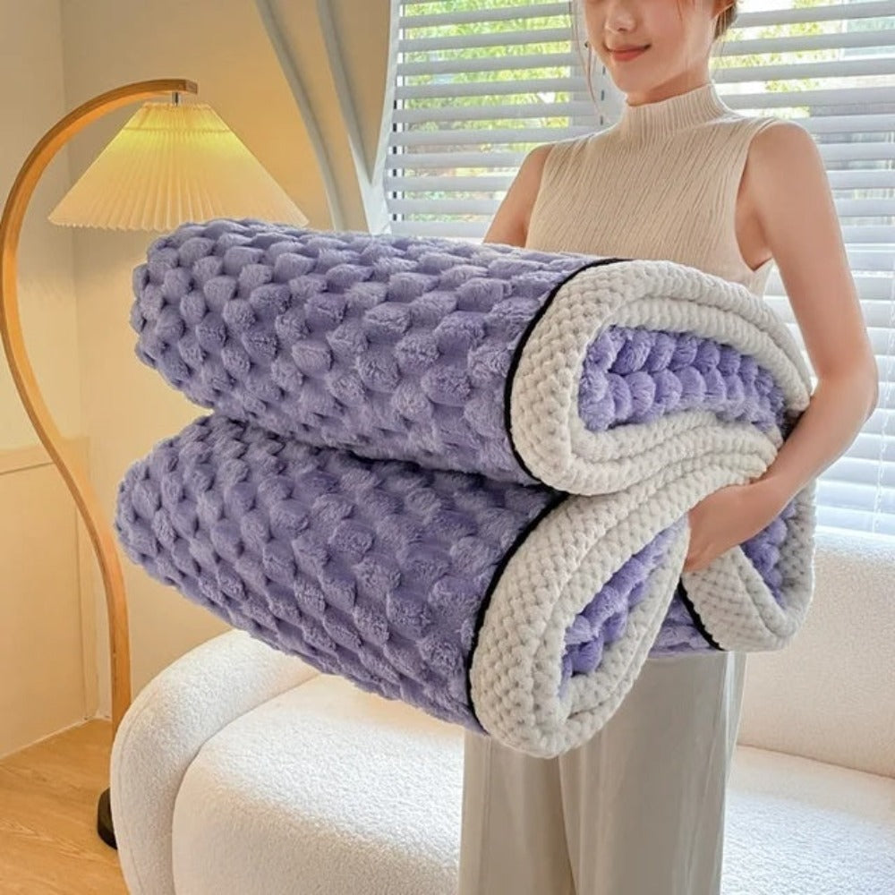 plush-bubble-throw-blanket-cloud-soft-year-round-comfort-img17.jpg