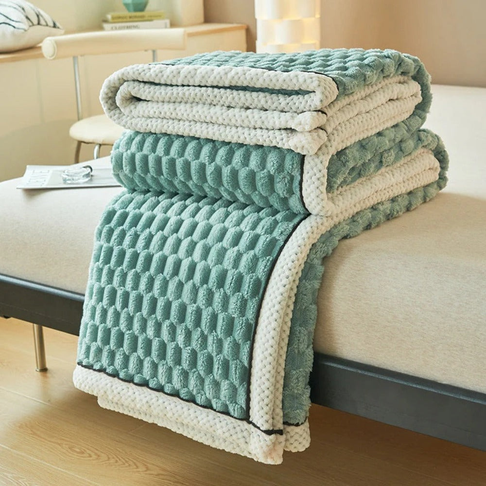 plush-bubble-throw-blanket-cloud-soft-year-round-comfort-img9.jpg