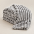 plush-throw-blanket-ultra-soft-cozy-all-season-comfort-img1.png
