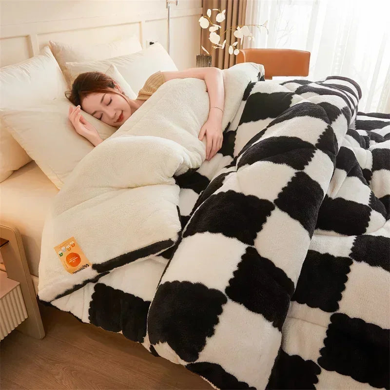 quilted-weighted-blanket-calming-soft-year-round-comfort-img2.webp