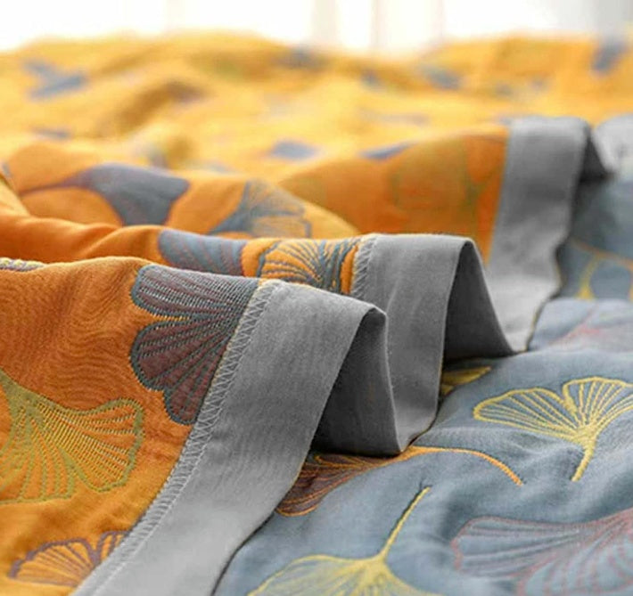reversible-quilt-blanket-nature-inspired-breathable-easy-care-img5.jpg