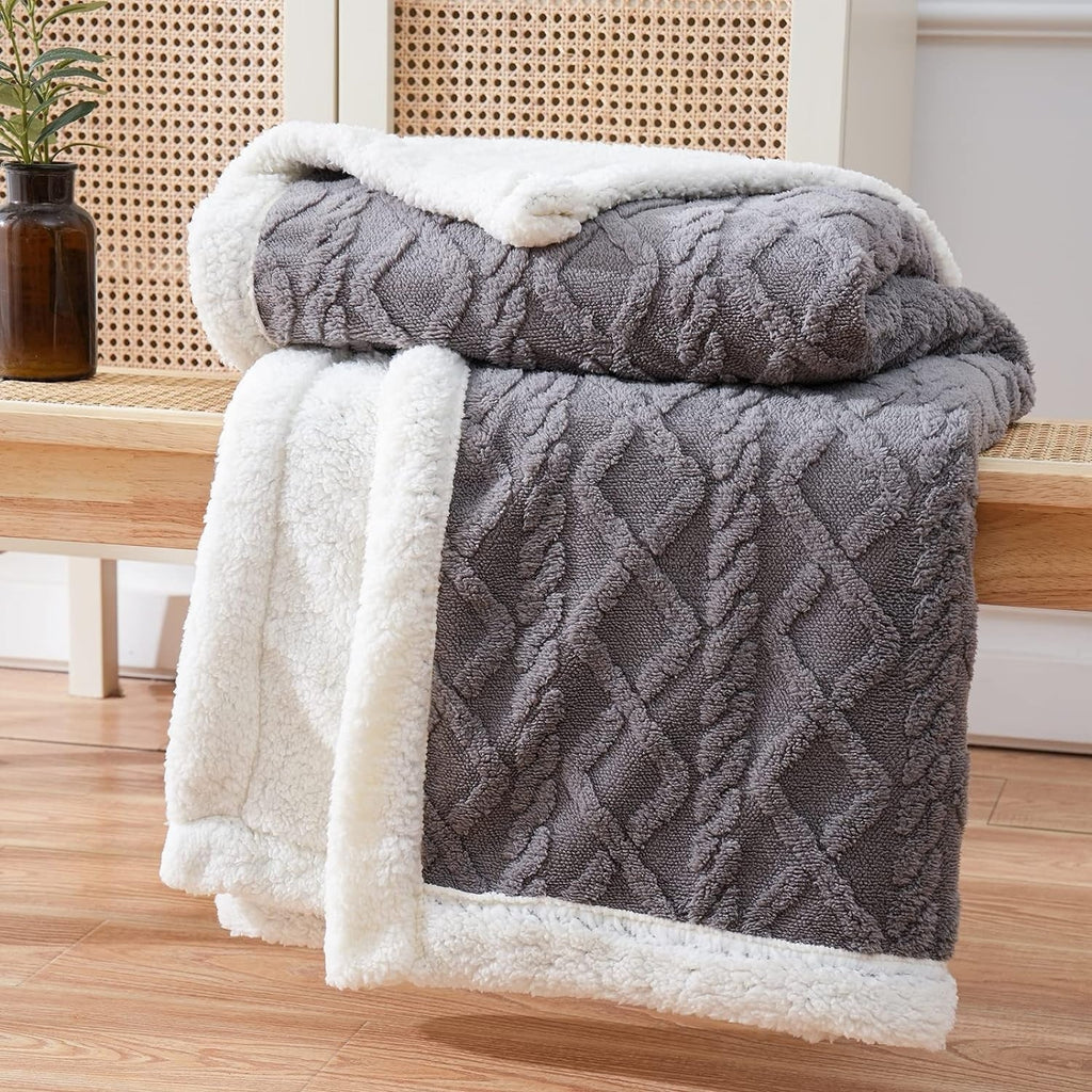 sherpa-fleece-blanket-reversible-plush-ultra-soft-img1.jpg