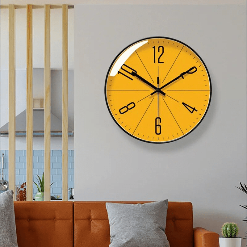 silent-quartz-nordic-wall-clock-with-abstract-black-and-white-design-img2.png