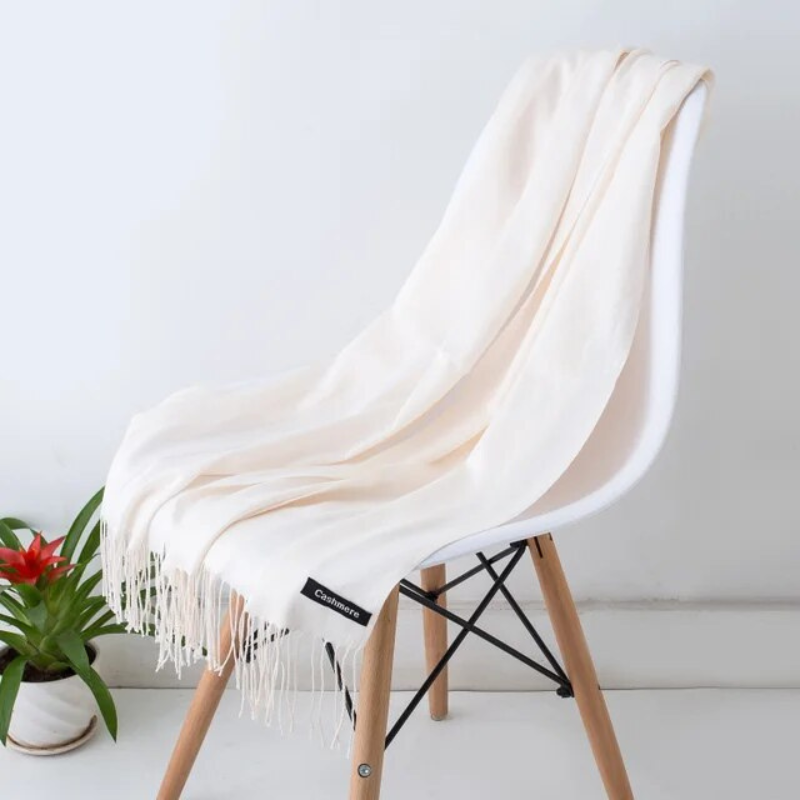 soft-cashmere-womens-scarf-long-warm-versatile-autumn-winter-style-img2.png