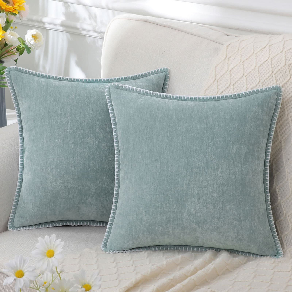 soft-chenille-cushion-cover-with-elegant-comfort-img3.jpg