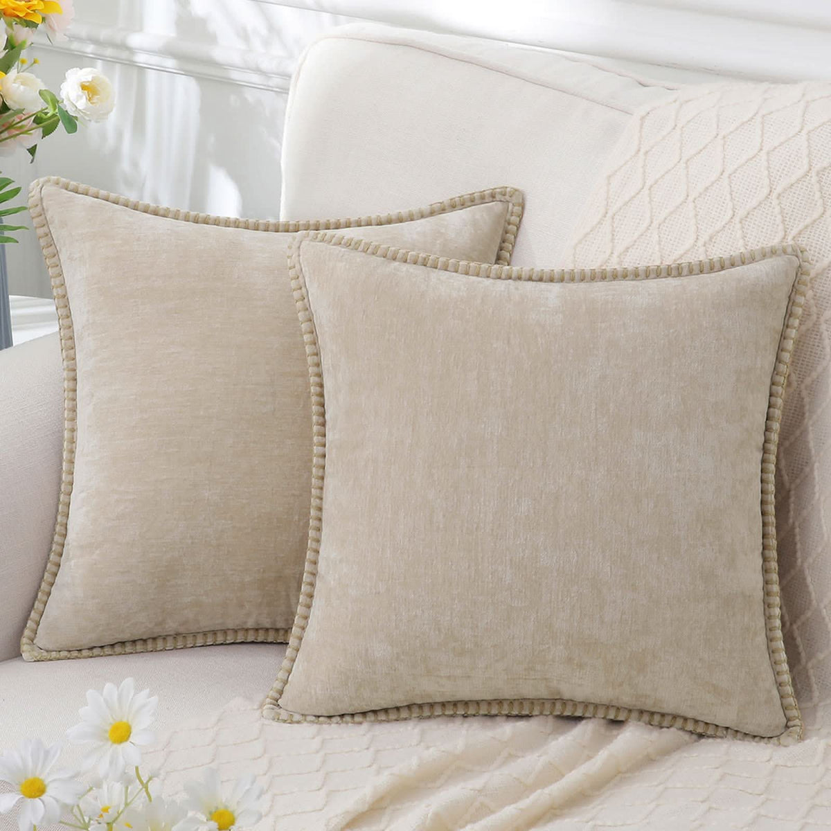 soft-chenille-cushion-cover-with-elegant-comfort-img5.jpg