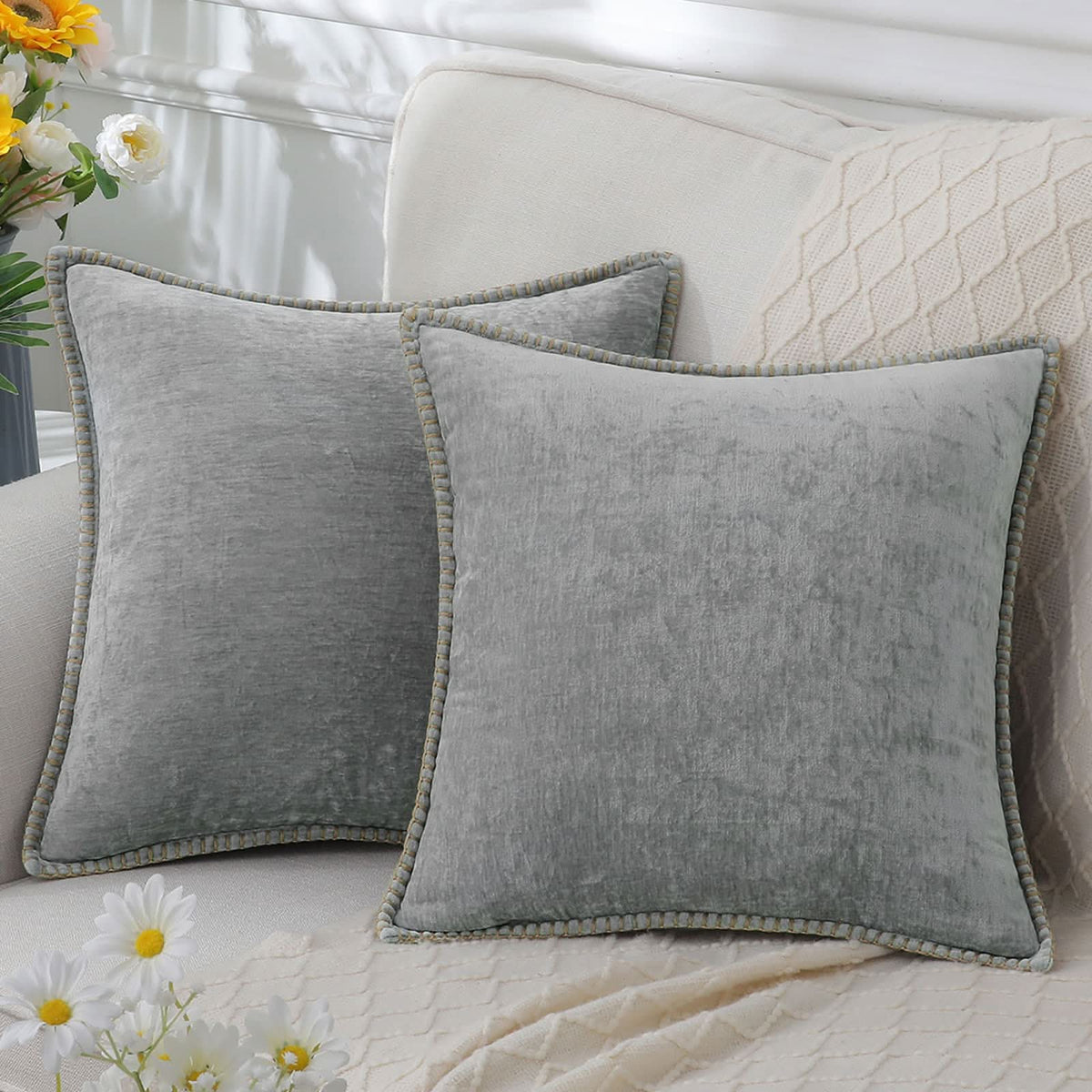 soft-chenille-cushion-cover-with-elegant-comfort-img8.jpg