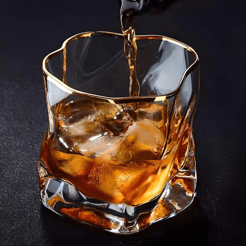 textured-whiskey-glasses-300ml-elegant-grip-design-img4.webp