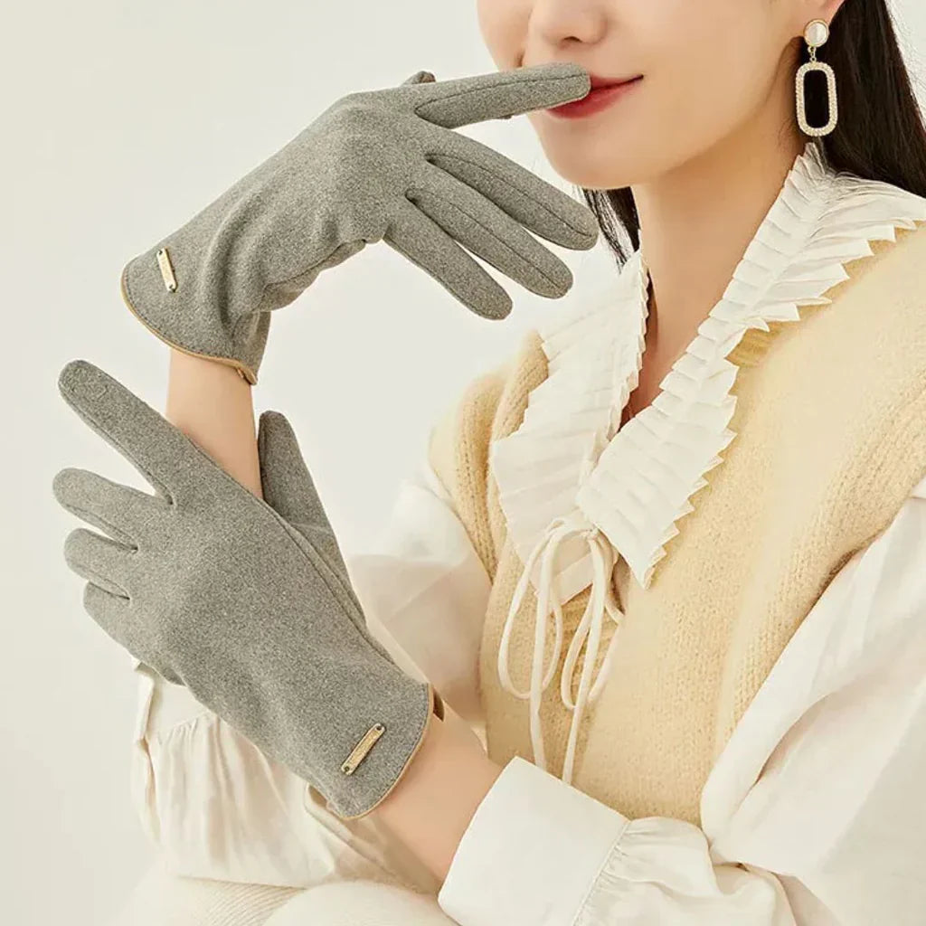 touchscreen-suede-winter-gloves-for-women-cashmere-lined-img12.webp