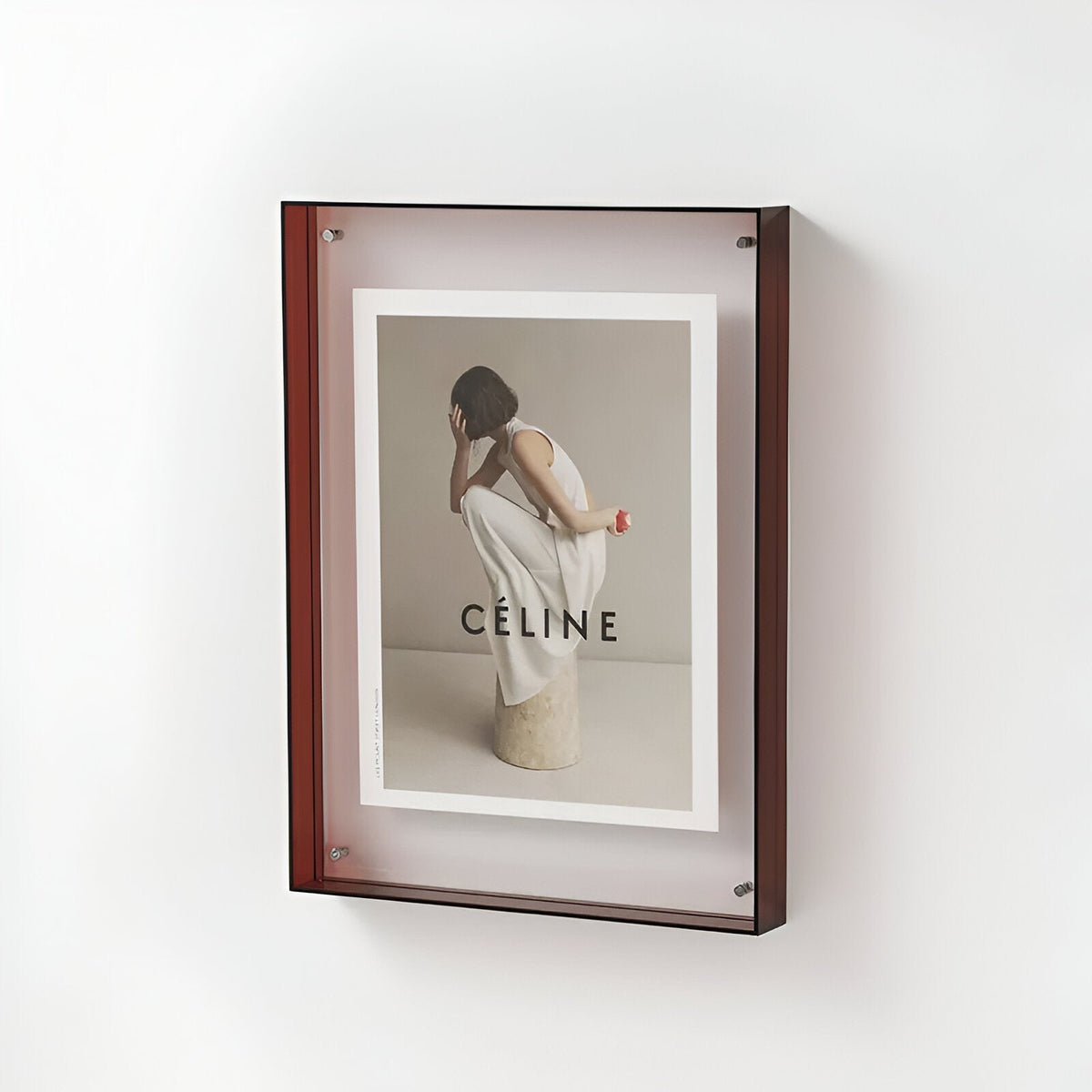 transparent-acrylic-photo-frame-with-sculptural-minimalism-img13.jpg