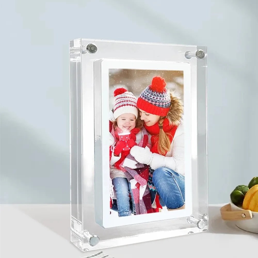 transparent-digital-photo-frame-with-vivid-ips-display-img1.jpg