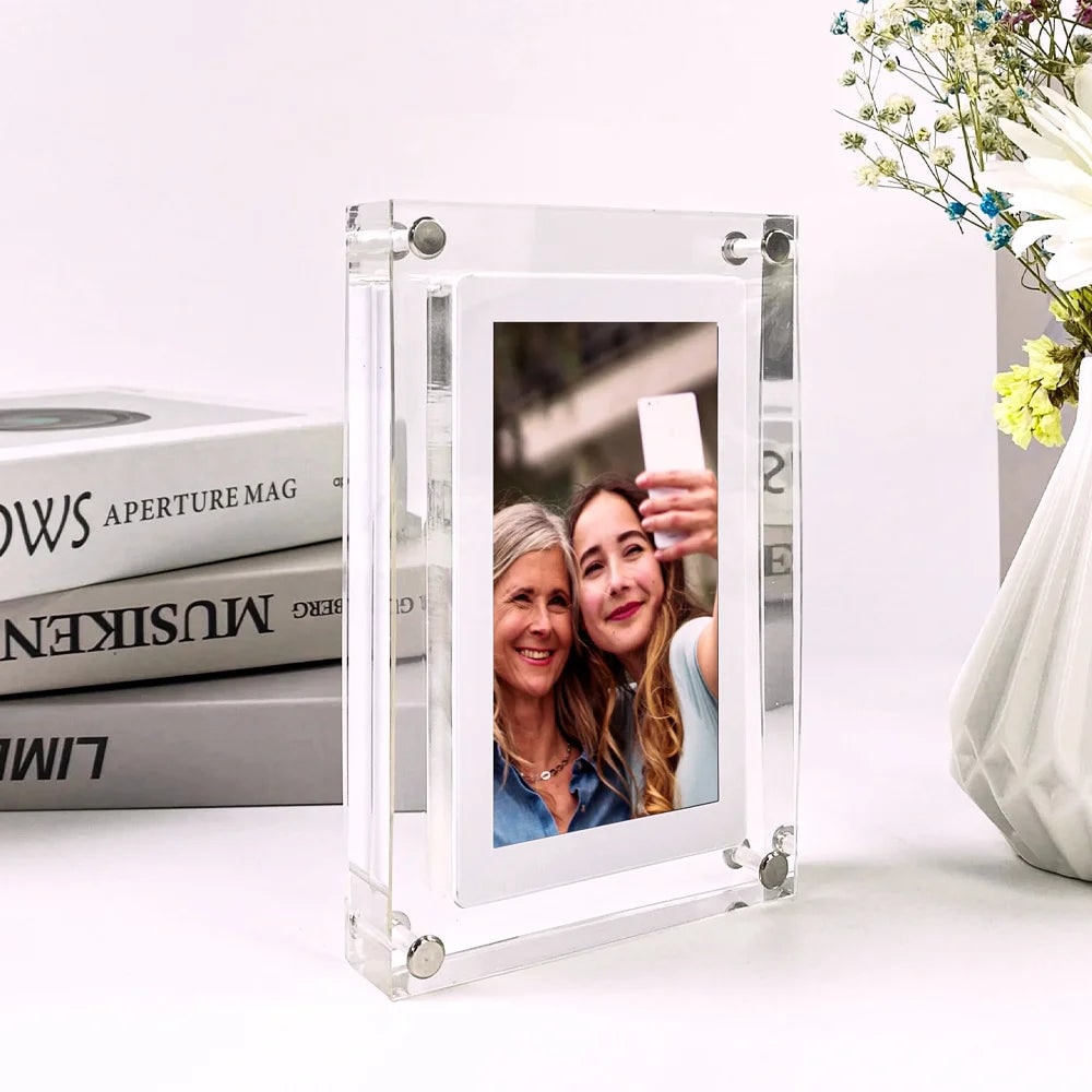 transparent-digital-photo-frame-with-vivid-ips-display-img3.jpg