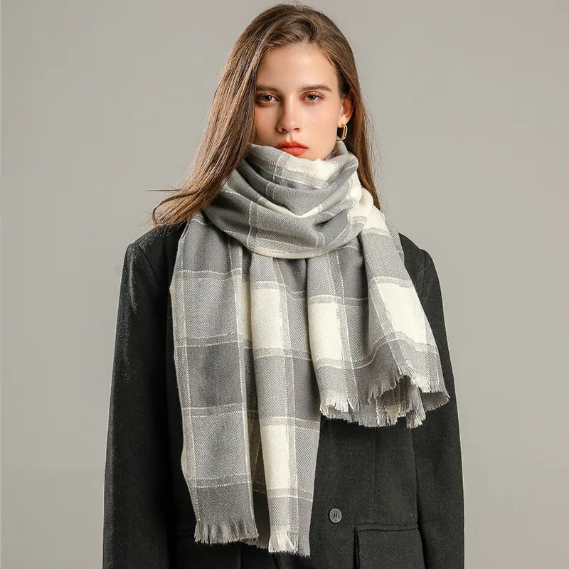 warm-checked-cashmere-scarf-for-winter-large-78-oversized-fit-img1.webp
