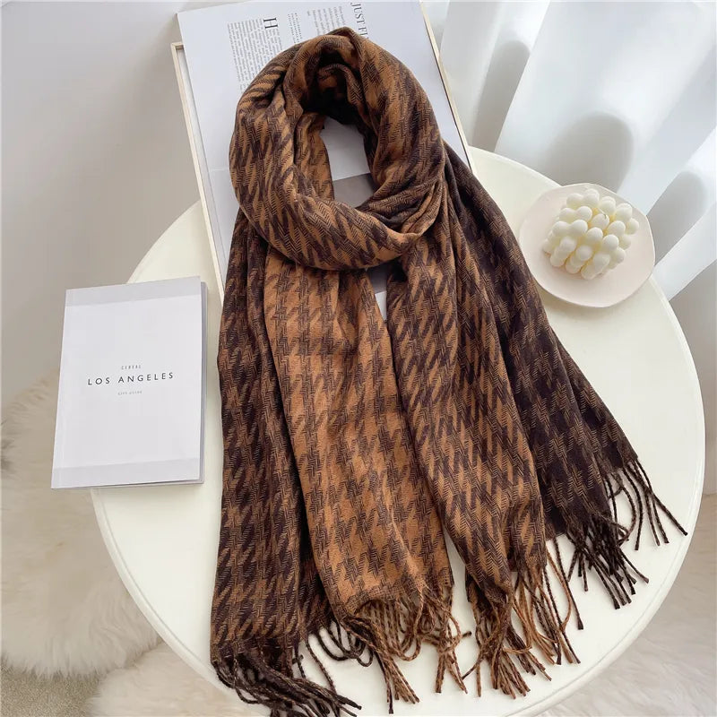 warm-checked-cashmere-scarf-for-winter-large-78-oversized-fit-img4.webp