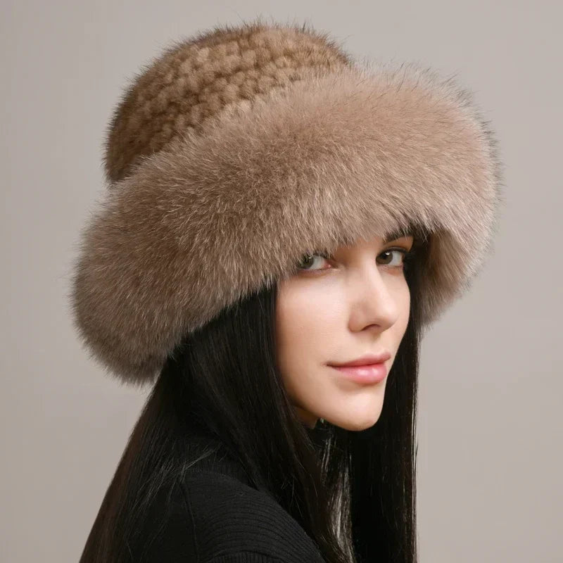warm-voluminous-brim-beanie-for-women-lightweight-snug-fit-img5.webp